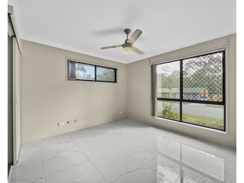 6 Bushland Drive, Regents Park QLD 4118