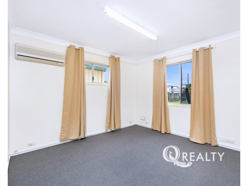 14 Macbeth Street, Kingston QLD 4114