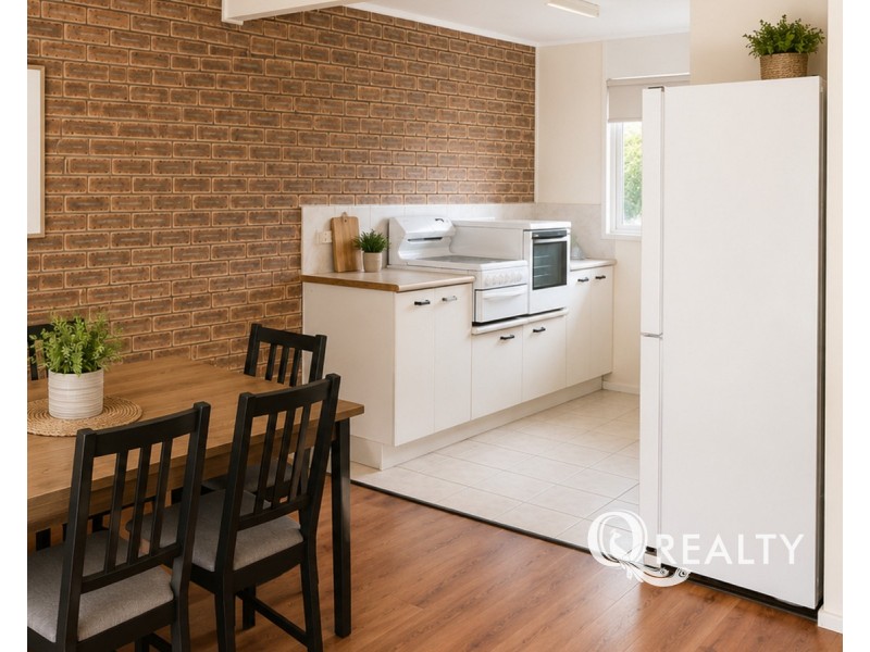 4/4 Conoble Court, Eagleby QLD 4207
