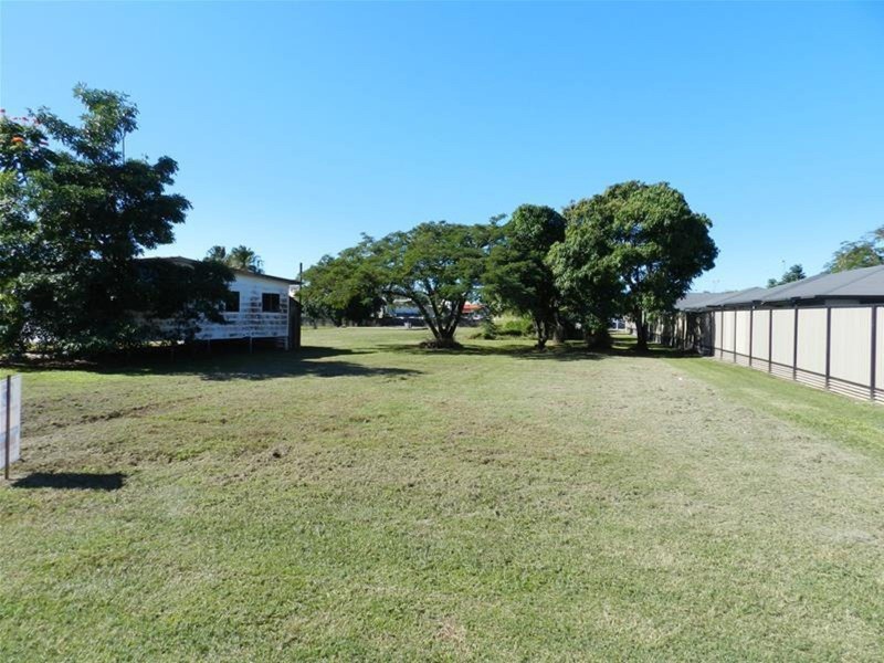 102 Broad Street, Sarina QLD 4737