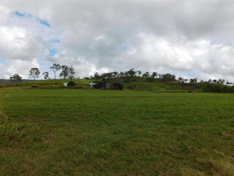 90089 Bruce Highway, Sarina QLD 4737