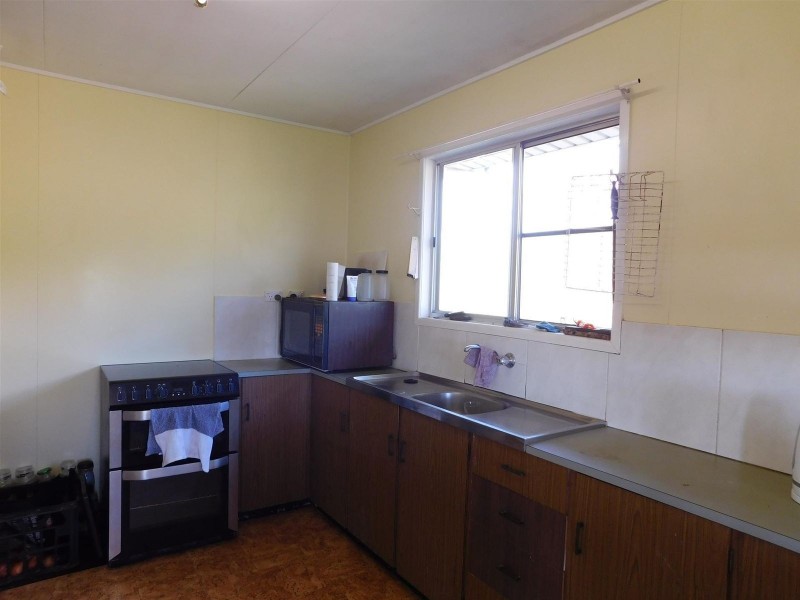 90089 Bruce Highway, Sarina QLD 4737