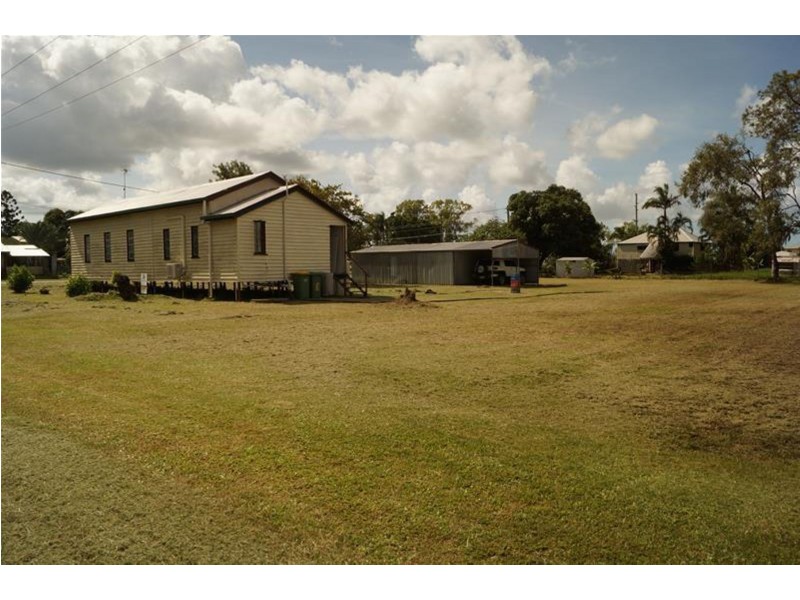 18-20 Graham Street, Koumala QLD 4738