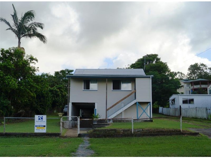 13 Langdon Street, Sarina QLD 4737