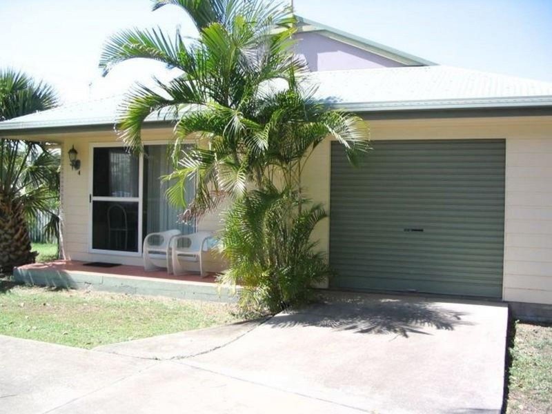 4/62 Zelma Street, Grasstree Beach QLD 4740