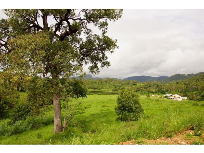 655 Middle Creek Road, Sarina QLD 4737