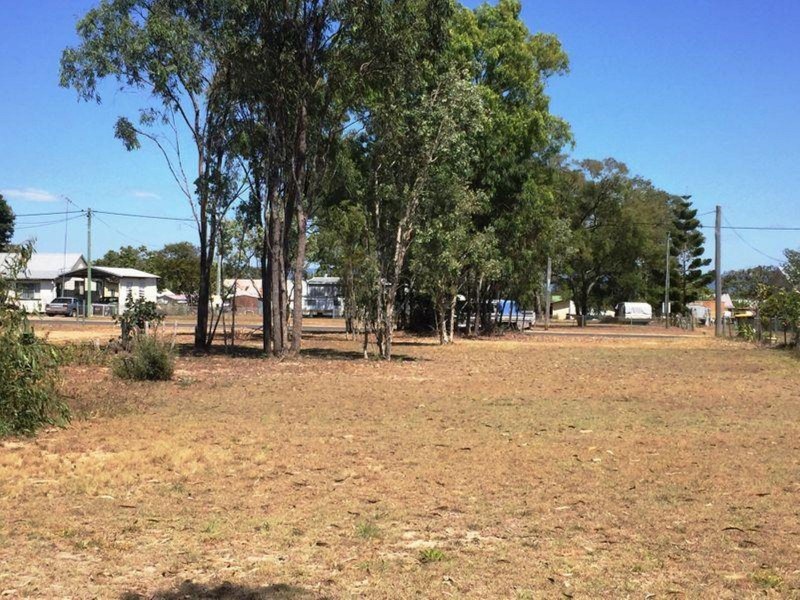 11 Standish Street, St Lawrence QLD 4707