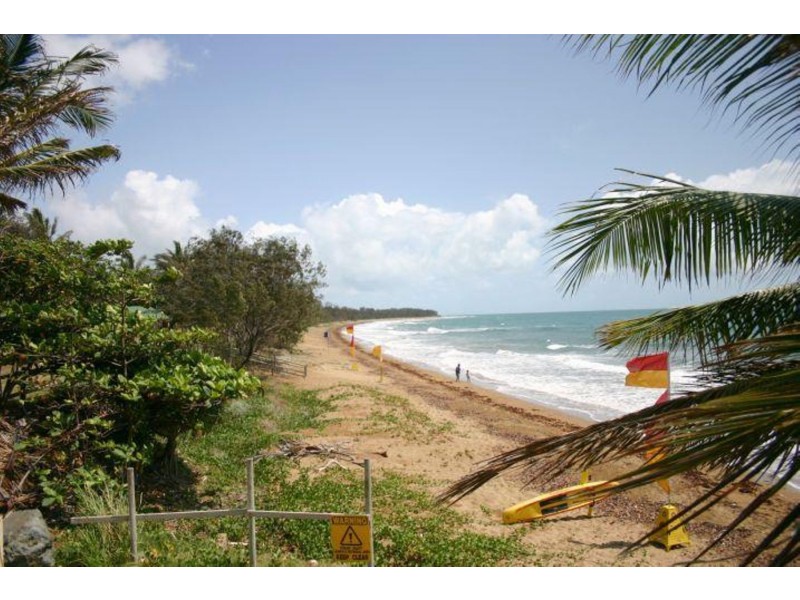 16 Ferries Terrace, Sarina Beach QLD 4737