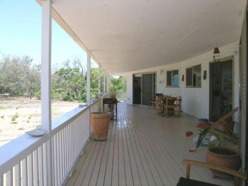 286 Mcleods Road, Carmila QLD 4739