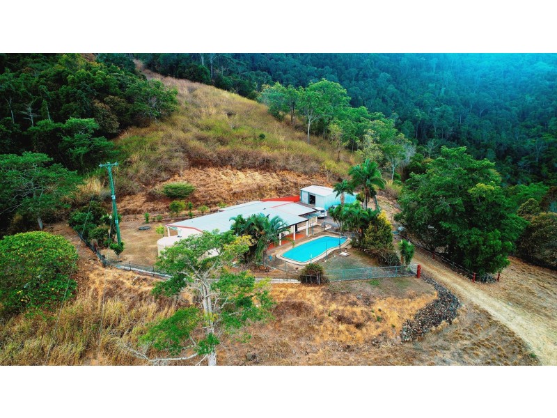 673 Middle Creek Road, Sarina QLD 4737
