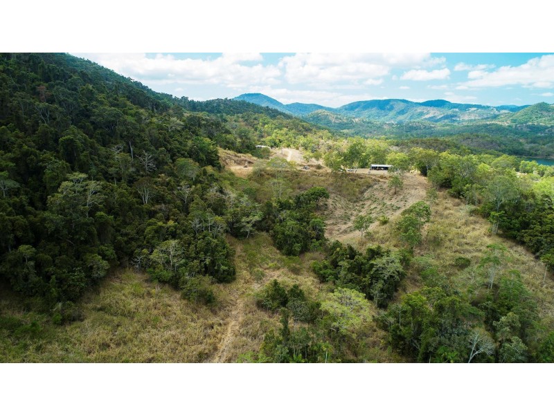 673 Middle Creek Road, Sarina QLD 4737