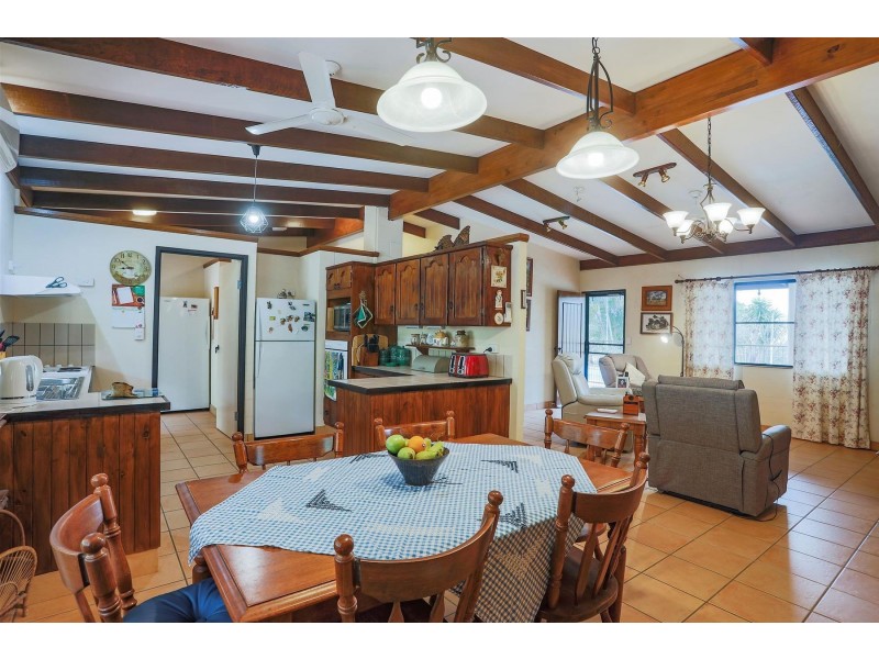 673 Middle Creek Road, Sarina QLD 4737