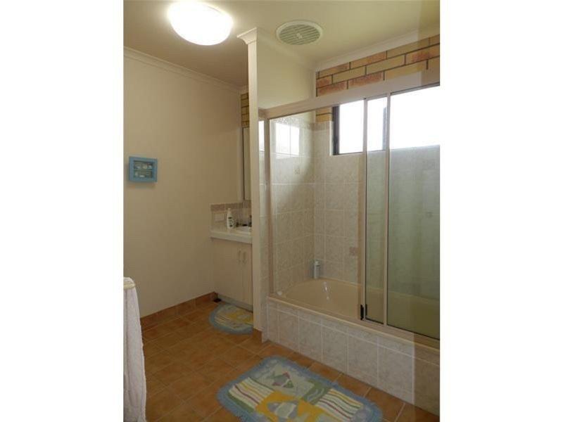 111 Zelma Street, Grasstree Beach QLD 4740