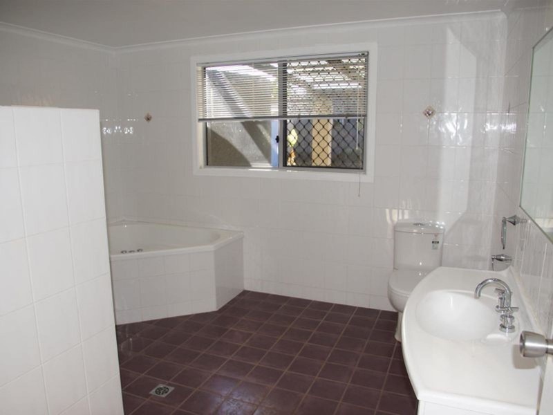 65 Cooper Avenue, Campwin Beach QLD 4737