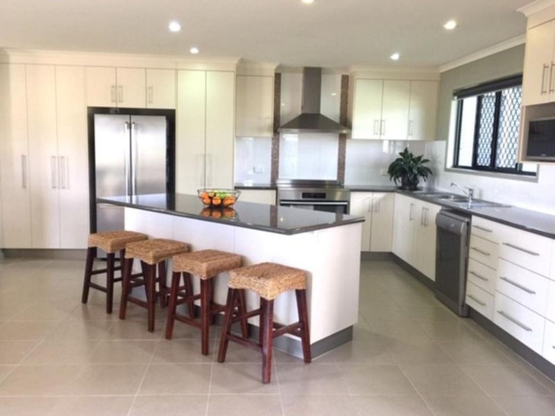 30 Aviland Drive, Seaforth QLD 4741