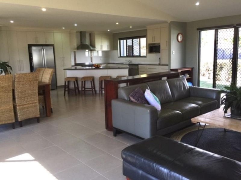 30 Aviland Drive, Seaforth QLD 4741