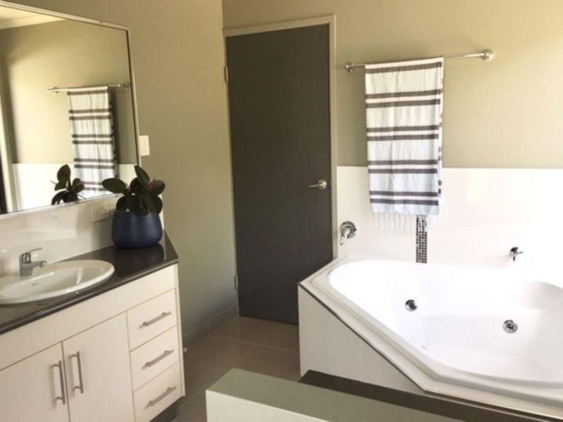 30 Aviland Drive, Seaforth QLD 4741