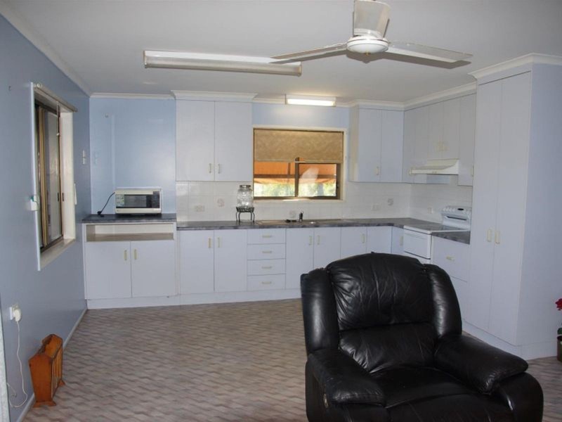 14 Cilla Hill Court, Sarina Beach QLD 4737