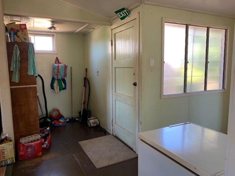 18 Railway Parade, St Lawrence QLD 4707