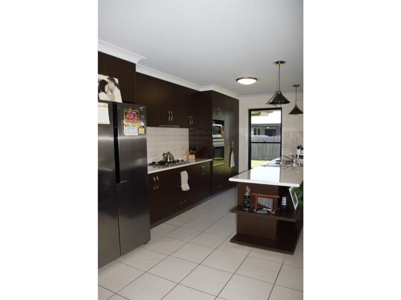 6 Reef Drive, Sarina QLD 4737