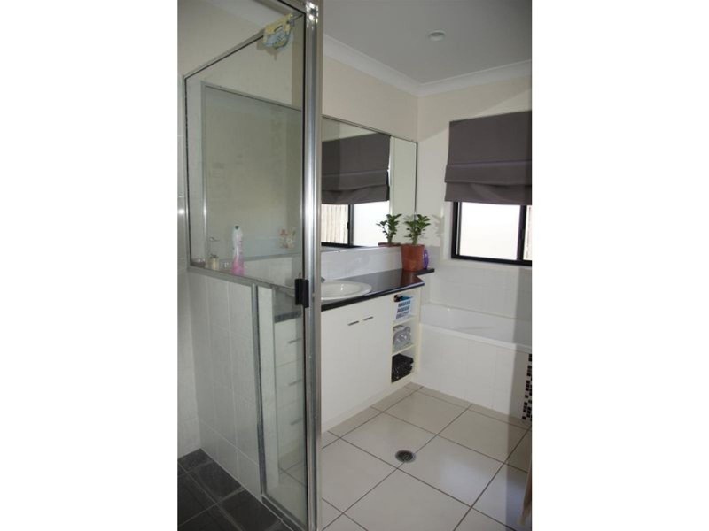 6 Reef Drive, Sarina QLD 4737
