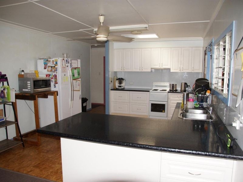 23 Anzac Street, Sarina QLD 4737