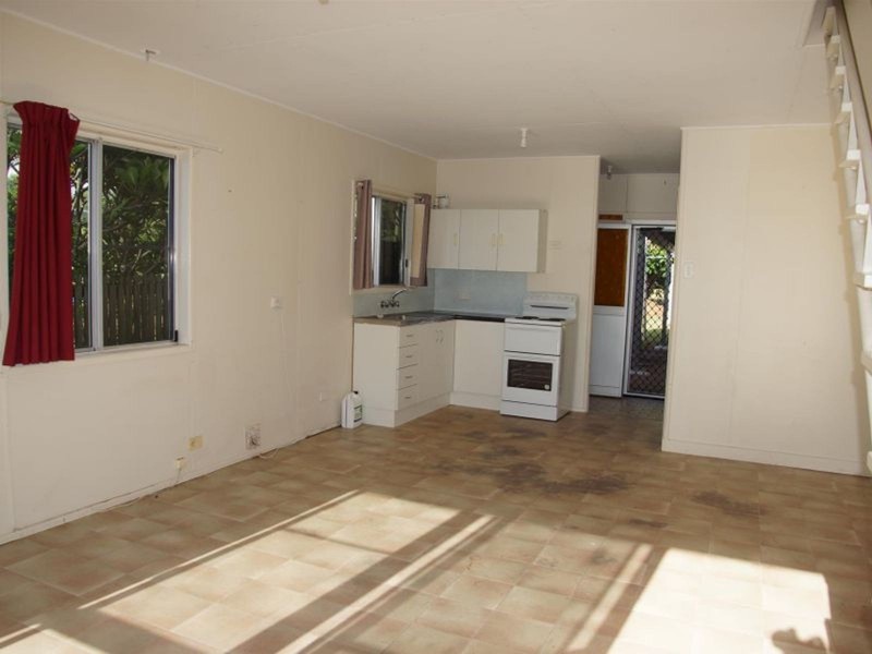 14-16 Owen Jenkins Drive, Sarina Beach QLD 4737