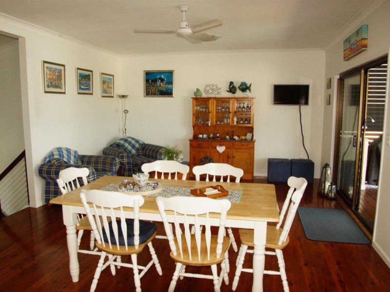 4 Campbell Street, Campwin Beach QLD 4737