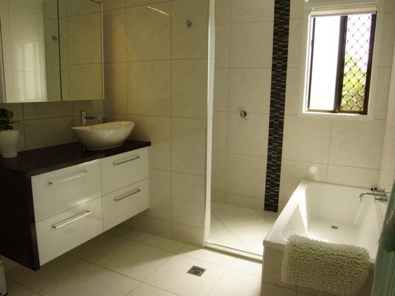 4 Campbell Street, Campwin Beach QLD 4737