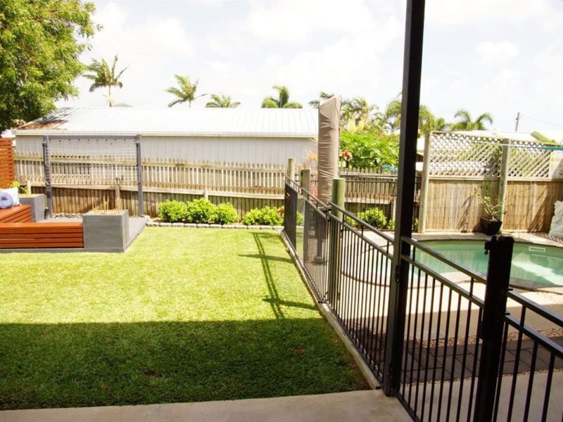 4 Campbell Street, Campwin Beach QLD 4737