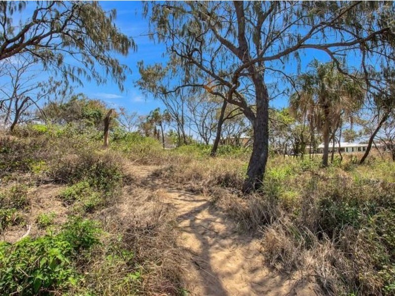 23 Peninsula Drive, Hay Point QLD 4740