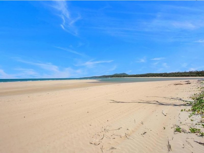 23 Peninsula Drive, Hay Point QLD 4740