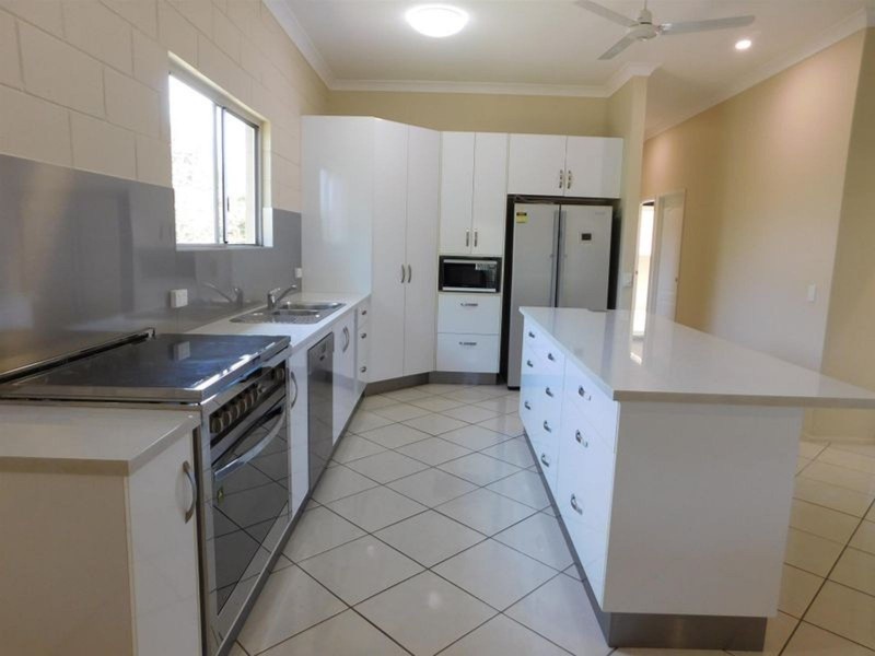 8 Mifsud Drive, Sarina Beach QLD 4737