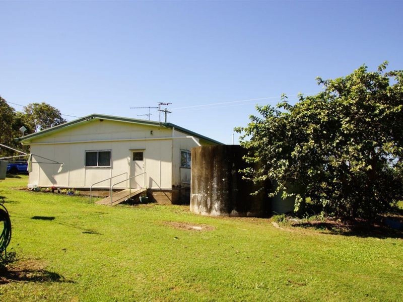 694 Sarina Beach Road, Sarina QLD 4737