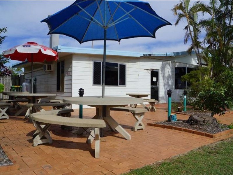 33 Zelma Street, Grasstree Beach QLD 4740