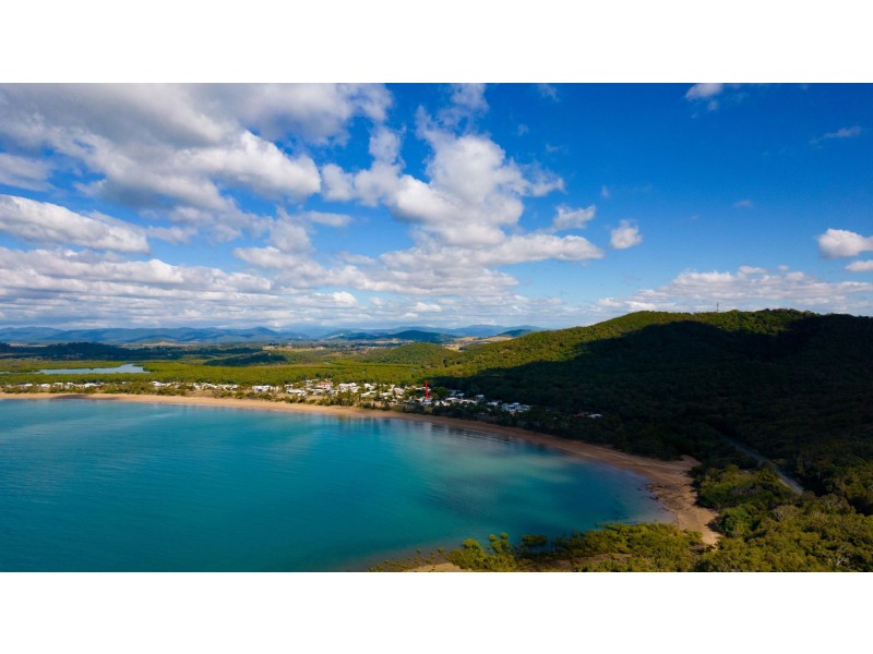 33 Zelma Street, Grasstree Beach QLD 4740