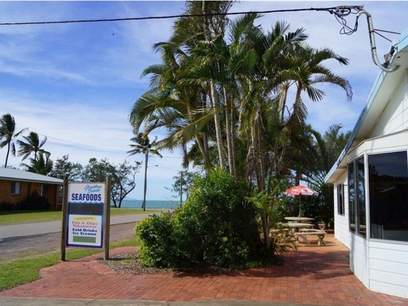 33 Zelma Street, Grasstree Beach QLD 4740