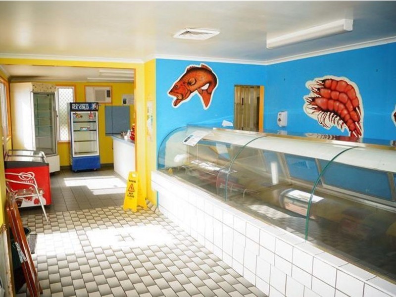 33 Zelma Street, Grasstree Beach QLD 4740