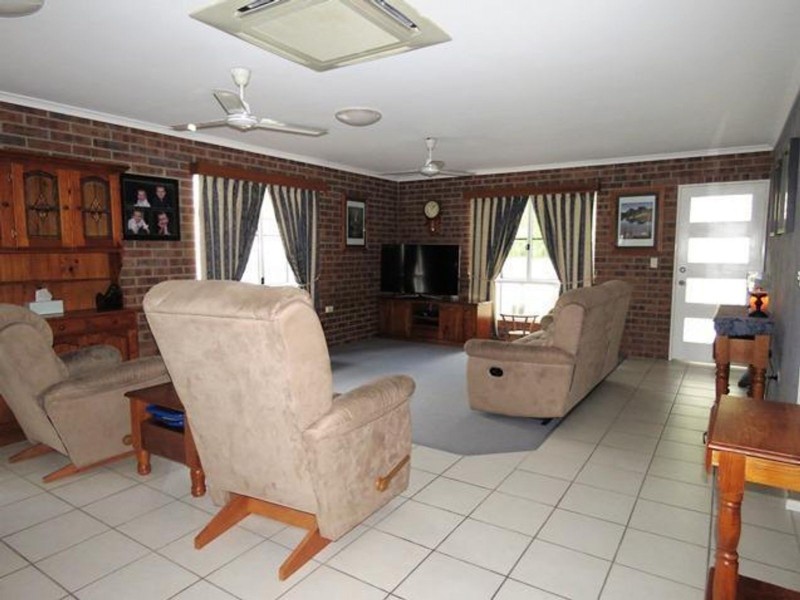 11 Rankin Court, Armstrong Beach QLD 4737