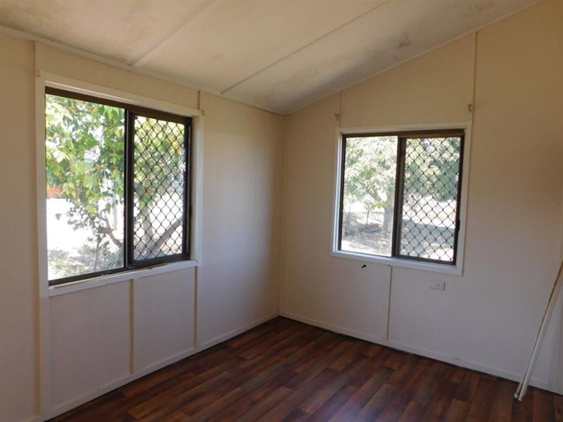 29 Beach Road, Sarina QLD 4737