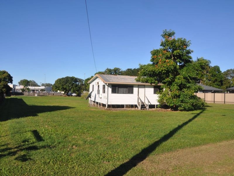 100-102 Broad Street, Sarina QLD 4737