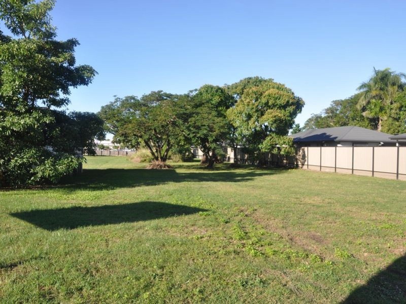 100-102 Broad Street, Sarina QLD 4737