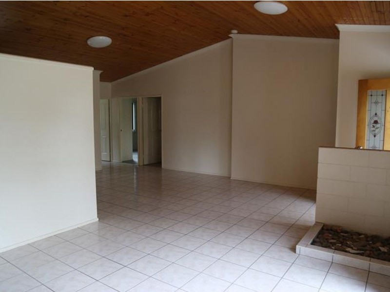 41 Reynolds Street, Nebo QLD 4742