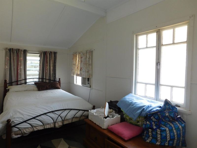 11 Bell Street, Sarina QLD 4737