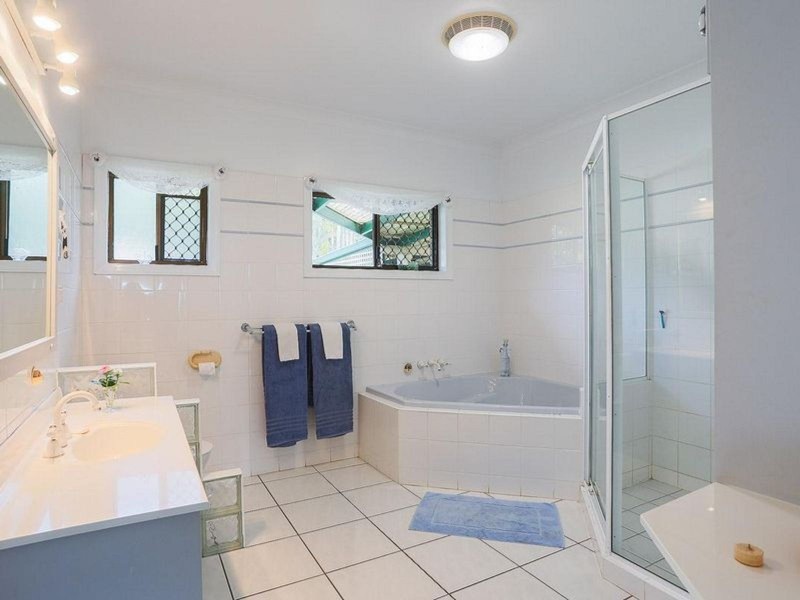 55 Dunwoody Road, Ball Bay QLD 4741