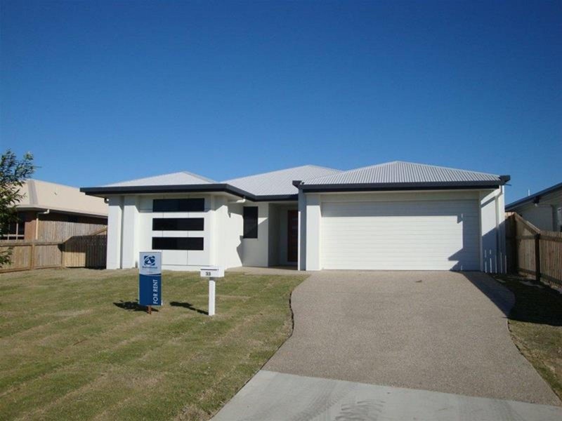 33 Dickens Avenue, Ooralea QLD 4740
