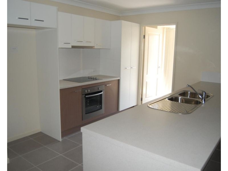 2 Rasmussen Court, Armstrong Beach QLD 4737