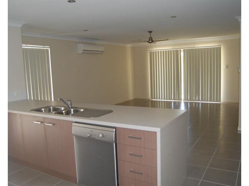 2 Rasmussen Court, Armstrong Beach QLD 4737