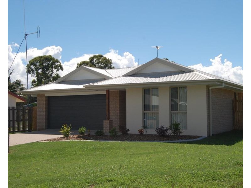 2 Rasmussen Court, Armstrong Beach QLD 4737