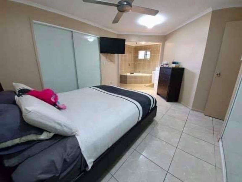 2 Everett Street, Ball Bay QLD 4741